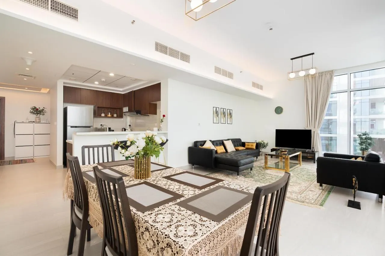 דירה דובאי Ultimate Stay - 3 Beds - Scenic Panoramic Views - Right At Metro Station - 5-10Min To Sea, Burj Khalifa, Old Town, Downtown - 15Min From Airport איחוד האמירויות הערביות